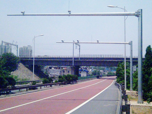 道路监控杆 DLJKG-018